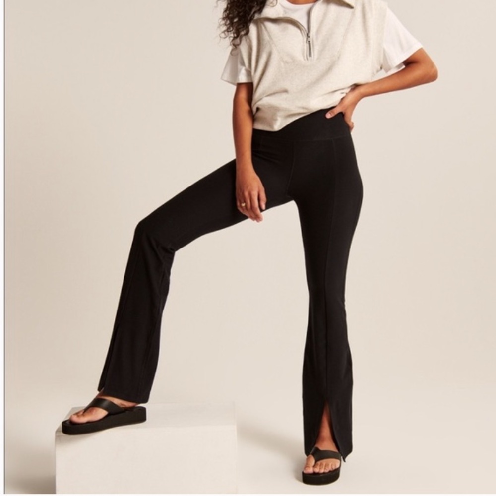 Abercrombie & Fitch High Rise Flare Pants